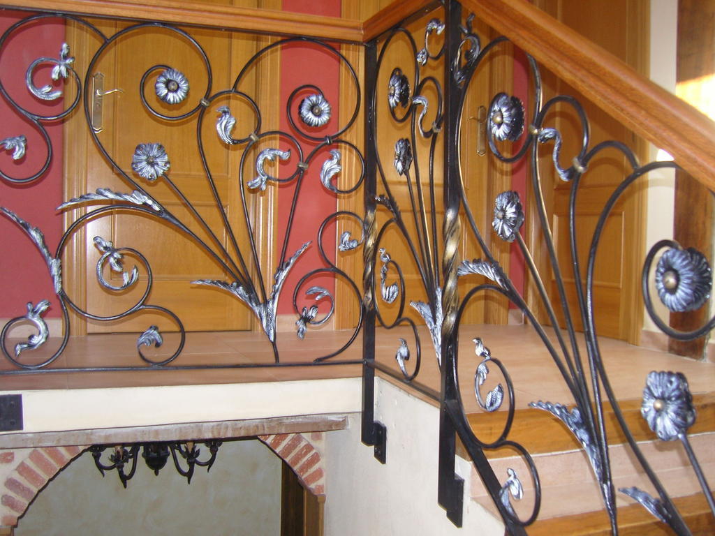 Hotel Casa Paulino Corrales De Buelna Esterno foto