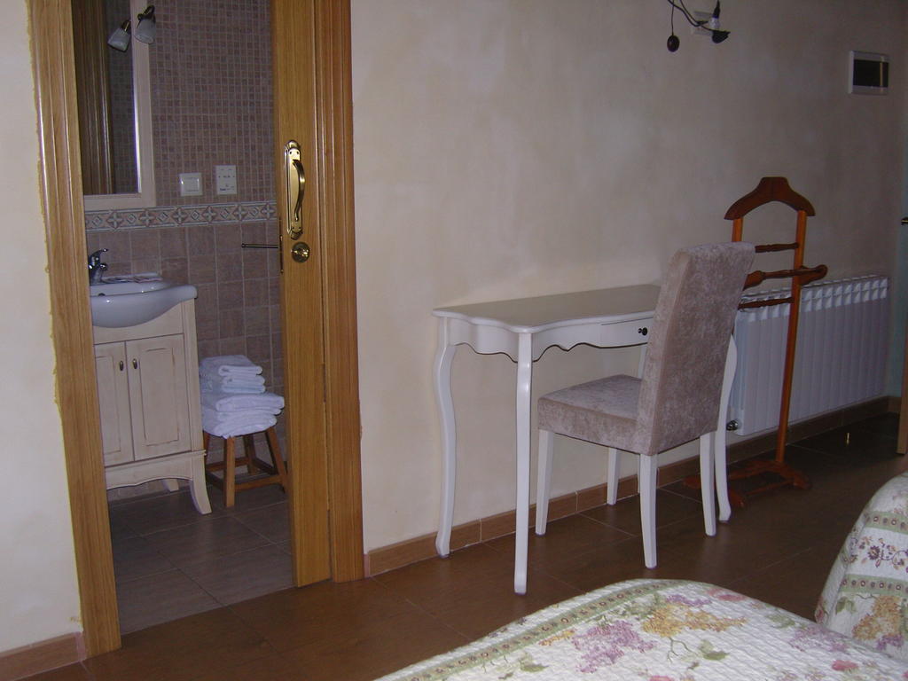 Hotel Casa Paulino Corrales De Buelna Camera foto